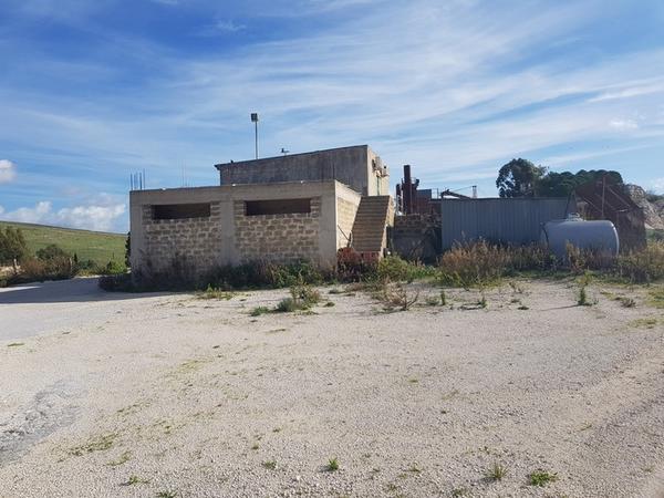 1#3950 Cessione di azienda dedita all’estrazione di pietra calcarea in vendita - foto 63