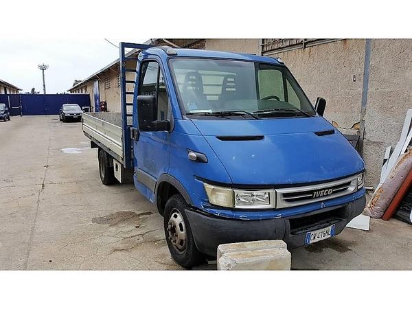 Autocarri in vendita