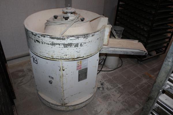 15#3961 Macchina arrotondatrice per lavorazione pasta in vendita - foto 4