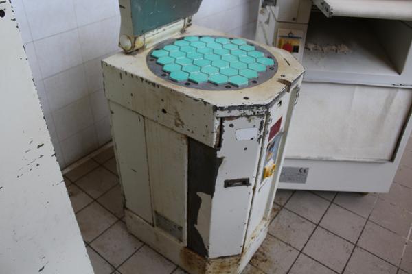 8#3961 Macchina spezzatrice esagonale in vendita - foto 4