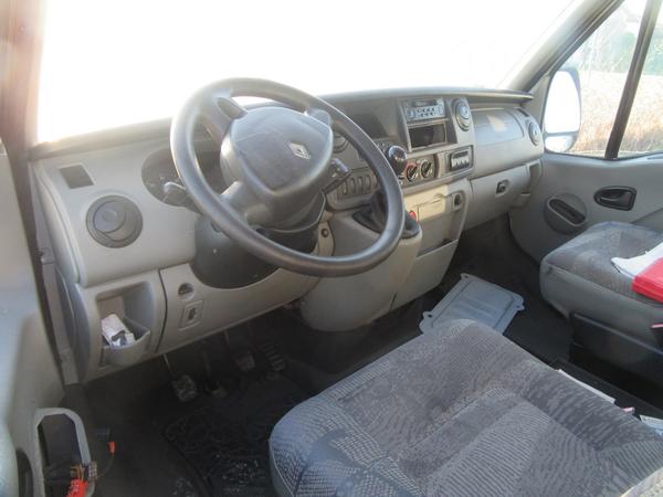 4#3965 Autoambulanza Renault Master in vendita - foto 2