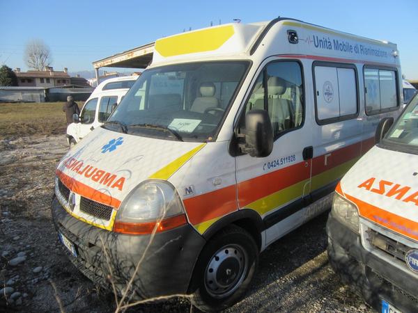 4#3965 Autoambulanza Renault Master in vendita - foto 14