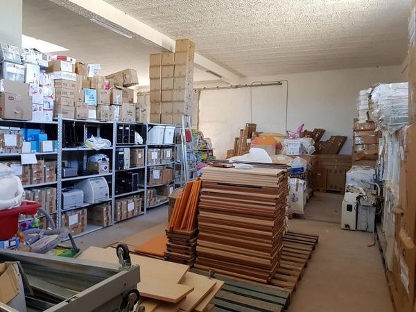 1#3967 Arredi ed attrezzature per negozio in vendita - foto 1