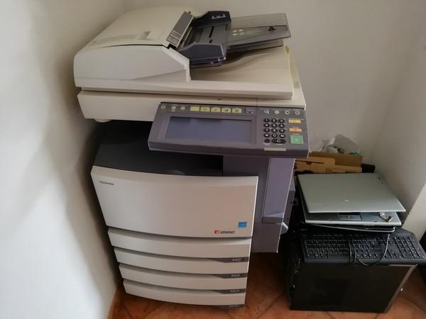 6#3984 Stock di arredi ed attrezzature da ufficio in vendita - foto 6