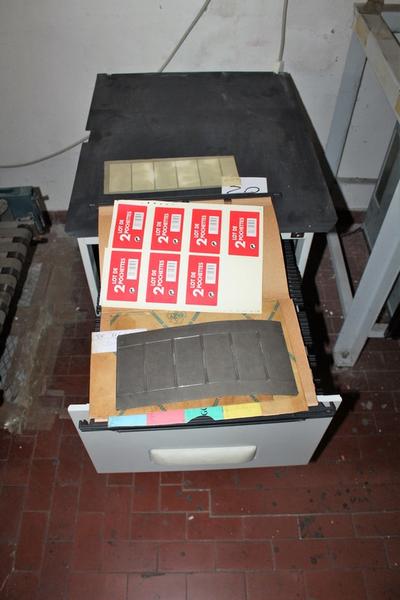 20#3985 Schedario con lastre per cilindri perforatori in vendita - foto 6