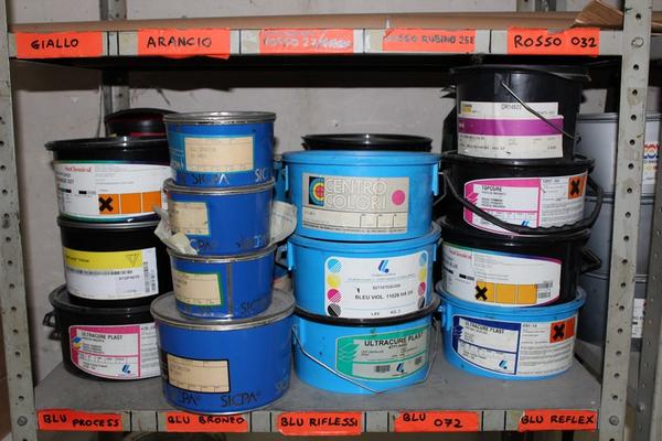 28#3985 Scaffalatura leggera con colori per stampe in vendita - foto 4