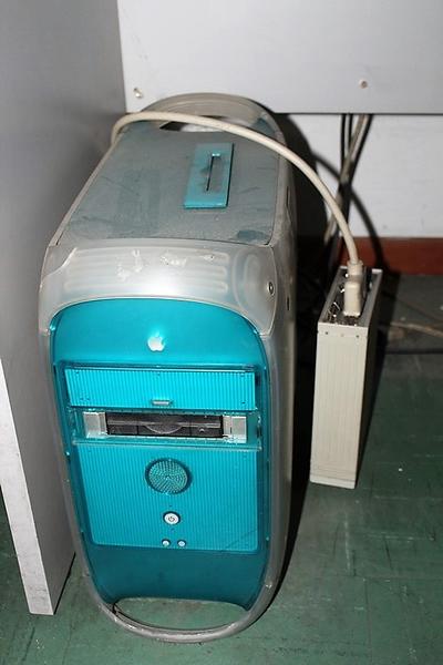 46#3985 Arredi e attrezzature ufficio produzione in vendita - foto 2