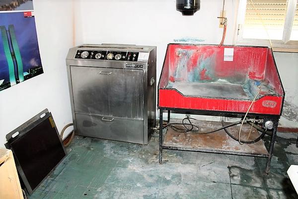 51#3985 Sviluppatrice per lastre e lavello in vendita - foto 1