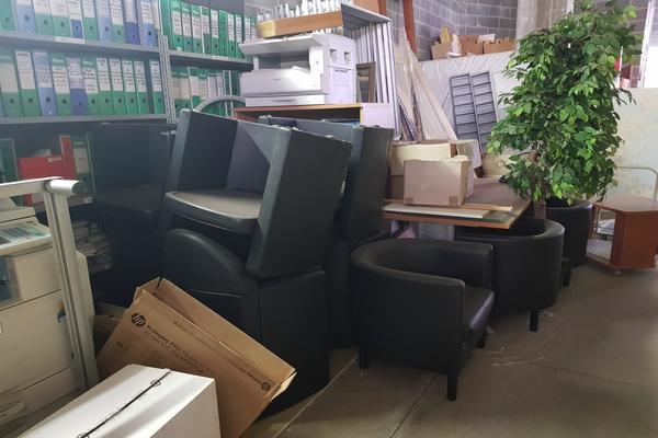1#3986 Arredi ufficio e attrezzature informatiche in vendita - foto 11