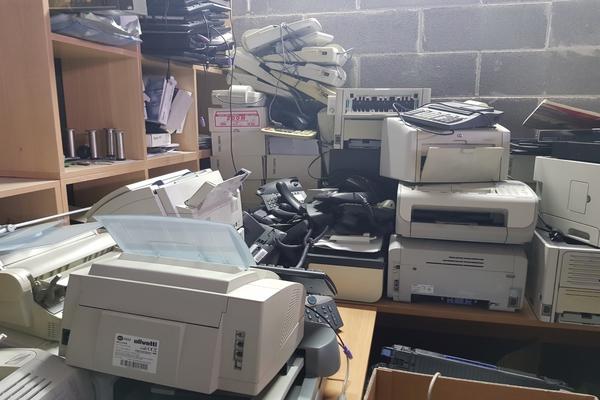 1#3986 Arredi ufficio e attrezzature informatiche in vendita - foto 25