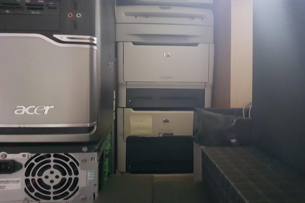 1#3986 Arredi ufficio e attrezzature informatiche in vendita - foto 47