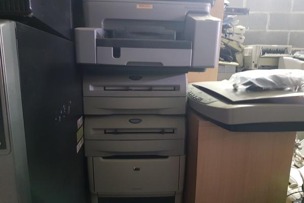 1#3986 Arredi ufficio e attrezzature informatiche in vendita - foto 48