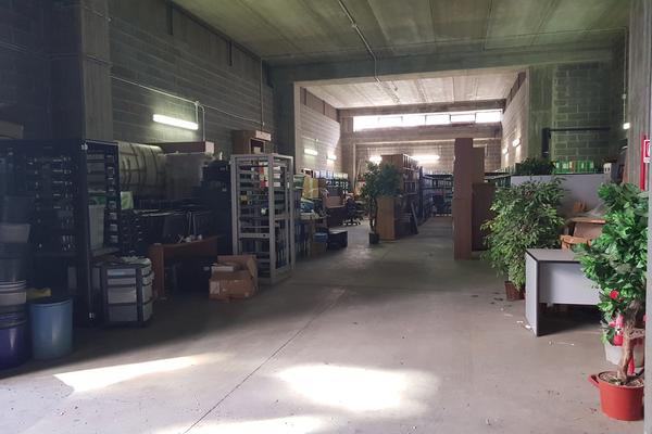 1#3986 Arredi ufficio e attrezzature informatiche in vendita - foto 60