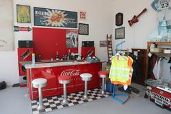 Articoli di abbigliamento e complementi di arredo - Lotto (Asta 3994)