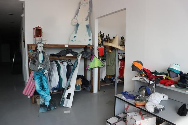 1#3994 Articoli di abbigliamento e complementi di arredo in vendita - foto 8