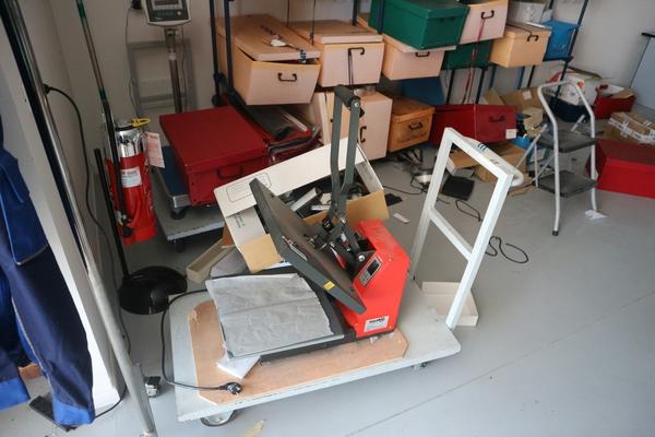 1#3994 Articoli di abbigliamento e complementi di arredo in vendita - foto 35