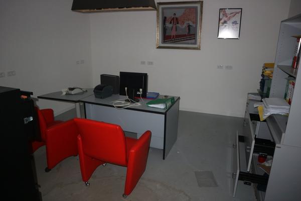 1#3994 Articoli di abbigliamento e complementi di arredo in vendita - foto 53
