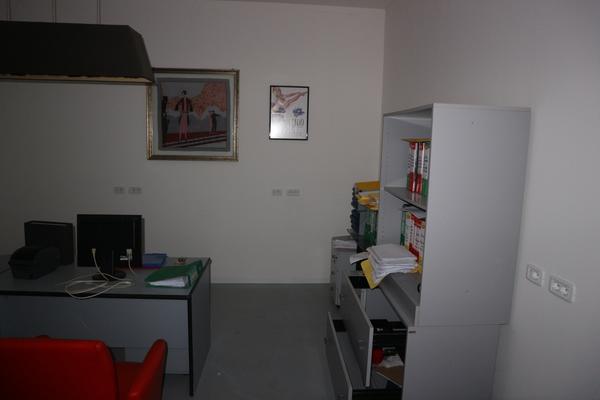 1#3994 Articoli di abbigliamento e complementi di arredo in vendita - foto 54