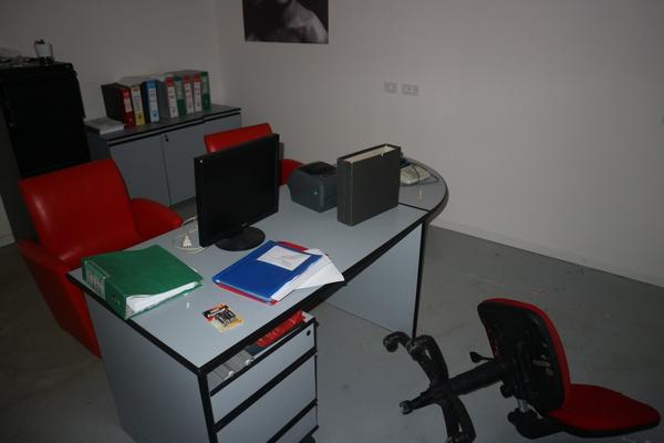 1#3994 Articoli di abbigliamento e complementi di arredo in vendita - foto 56