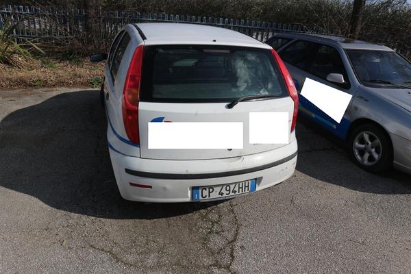 52#3998 Automobile Fiat Punto in vendita - foto 3