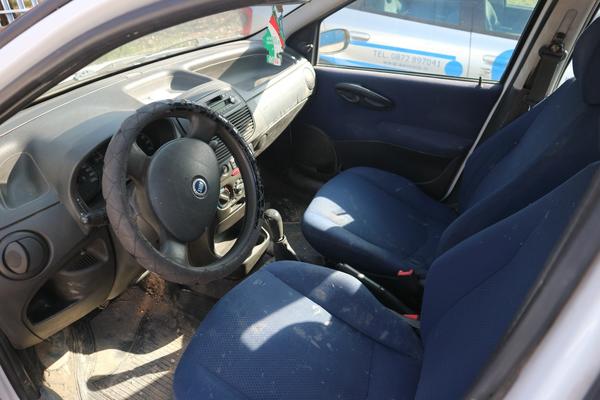 52#3998 Automobile Fiat Punto in vendita - foto 8
