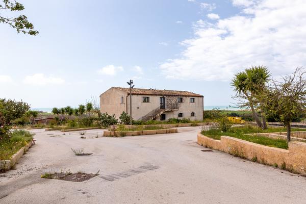 1#4000 Cessione di ramo di azienda denominato Donnalucata Resort in vendita - foto 5