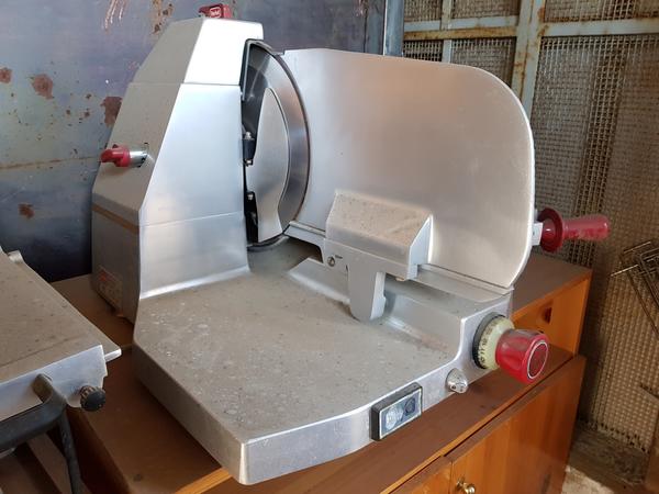 1#4002 Affettatrici Berkel e forni elettrici Smeg in vendita - foto 1