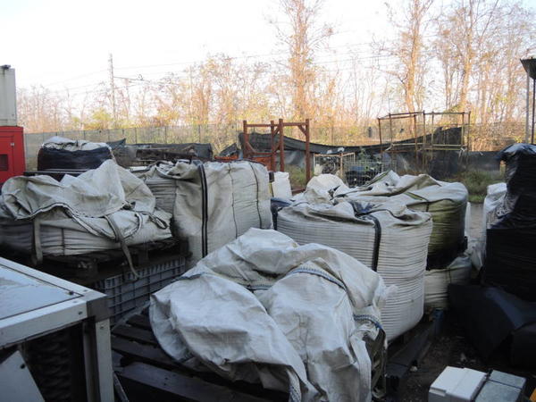 136#4006 Stock di materiale granulato in vendita - foto 1