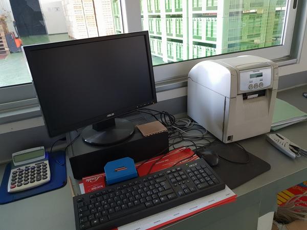 3#4009 Stampante OKI e monitor Asus in vendita - foto 1