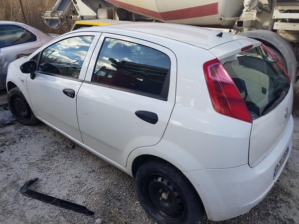 1#4036 Autovettura Fiat Grande Punto in vendita - foto 1