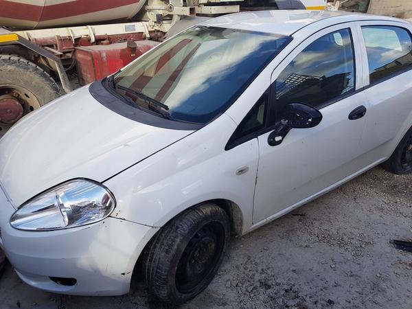 1#4036 Autovettura Fiat Grande Punto in vendita - foto 4