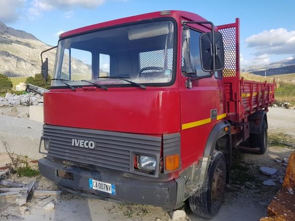 Autocarri in vendita