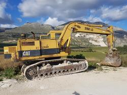 CAT excavator - Lot 6 (Auction 4036)