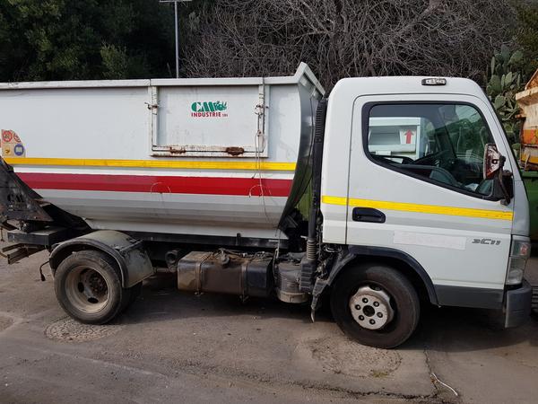 3#4043 Mitsubishi  Fuso in vendita - foto 1