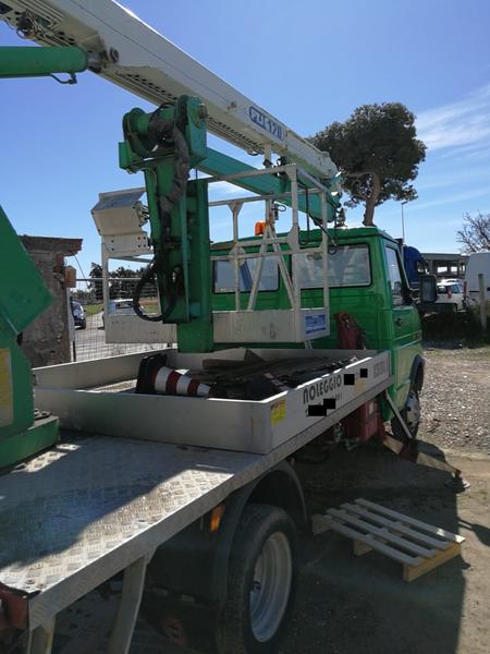 13#4045 Iveco Daily 35.8 con piattaforma aerea in vendita - foto 2