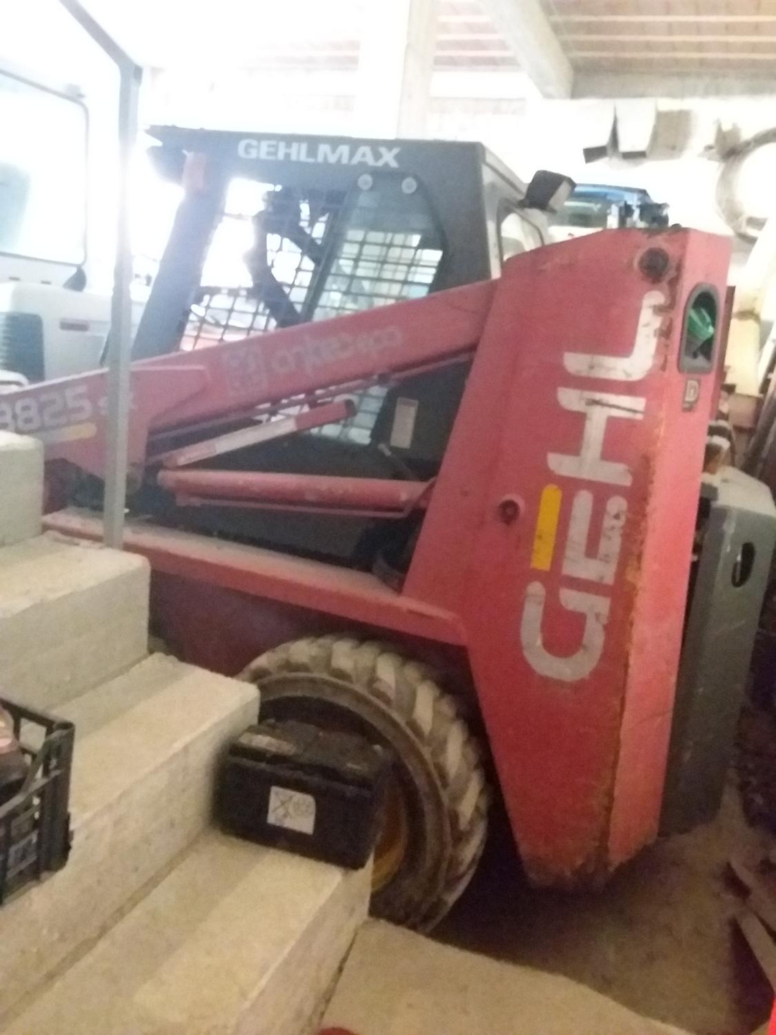 Lot Gehl 3825 Skid Steer Loader