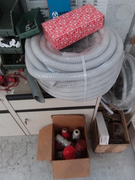 7#4045 Materiale elettrico in vendita - foto 2