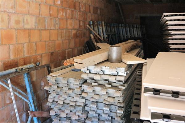 2#4052 Parti di ponteggio e materiale edile in vendita - foto 3