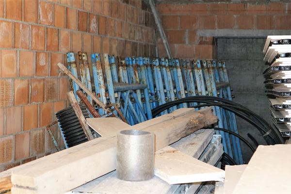 2#4052 Parti di ponteggio e materiale edile in vendita - foto 4