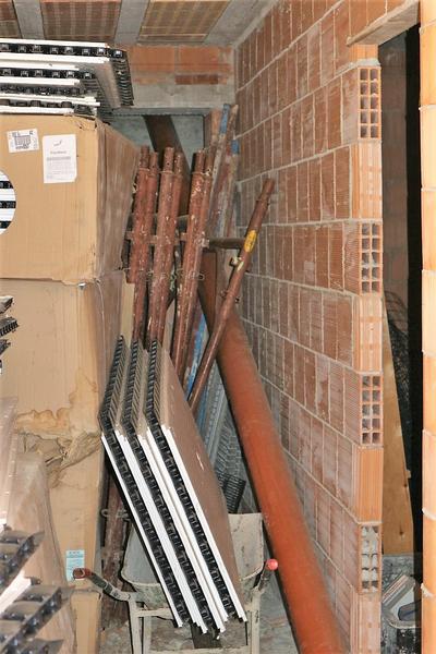 2#4052 Parti di ponteggio e materiale edile in vendita - foto 7