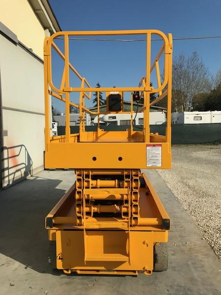 1#4058 Piattaforma aerea verticale a pantografo Haulotte Compact 12 in vendita - foto 8
