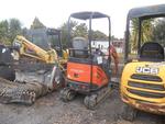 Immagine 4 - Miniescavatore Hitachi ZX17U - Lotto 1 (Asta 4063)