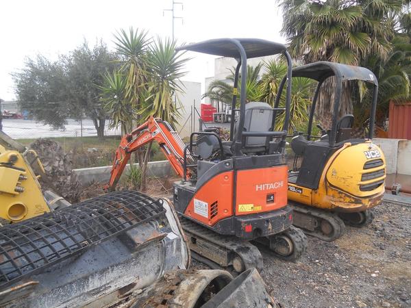 1#4063 Miniescavatore Hitachi ZX17U in vendita - foto 2