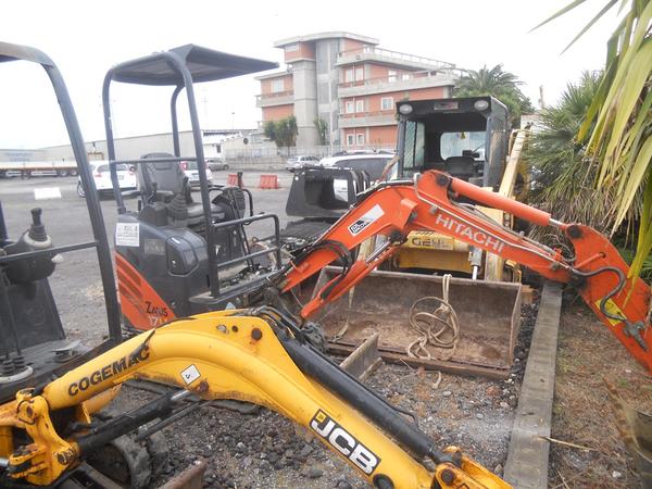 1#4063 Miniescavatore Hitachi ZX17U in vendita - foto 5