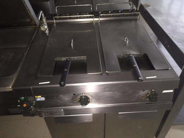 26#4068 Friggitrice Zanussi elettrica in vendita - foto 1