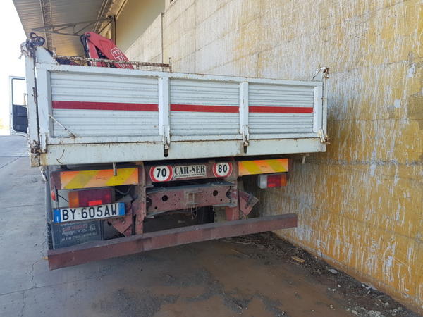 16#4069 Autocarro gru Fiat Iveco in vendita - foto 2
