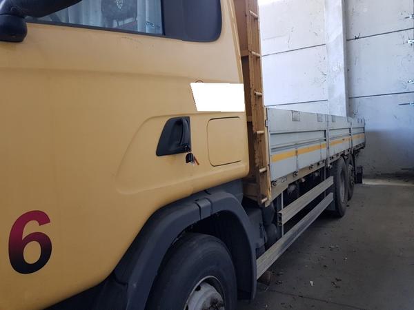 17#4069 Autocarro Scania 124L 420 in vendita - foto 3