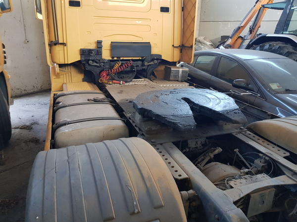 22#4069 Trattore stradale Scania 124L 420 in vendita - foto 3
