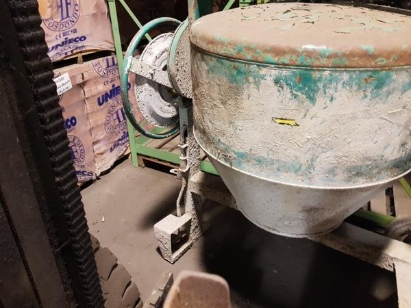 36#4069 Attrezzature edilizia in vendita - foto 20