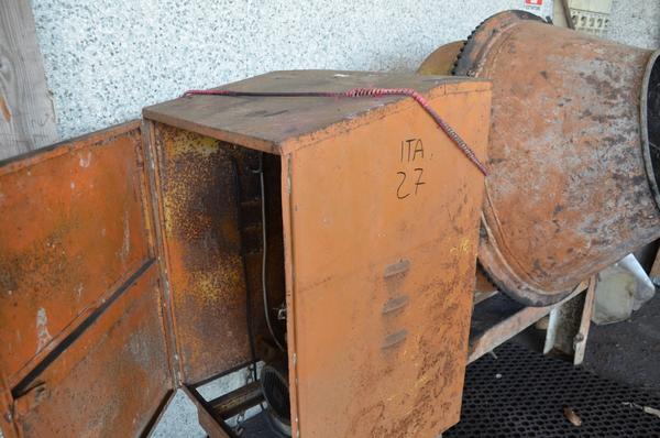 27#4077 Materiale elettrico in vendita - foto 44